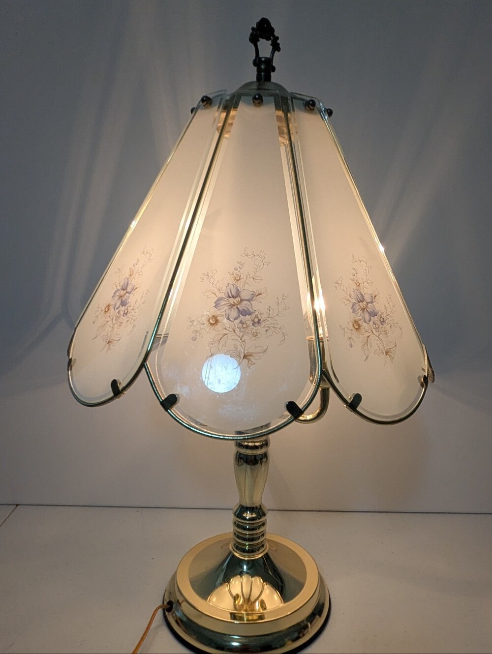 Vintage Touch Lamp LRG Accent Table Night Light Brass Tone Floral Panels